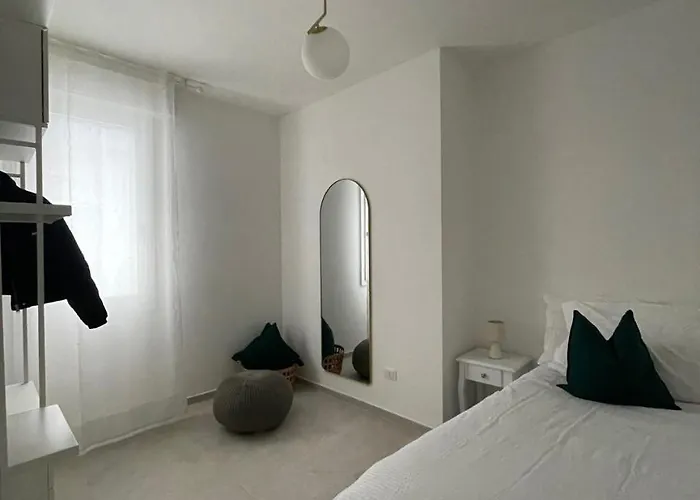 Apartment Short Cisanello