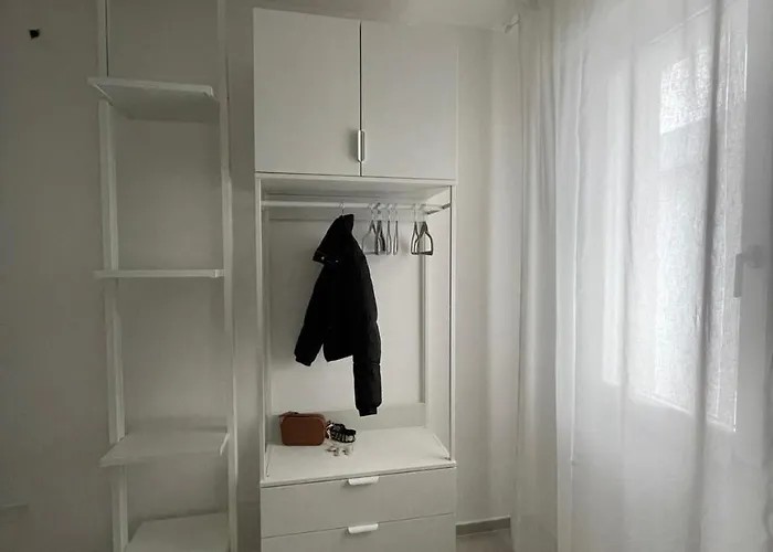 Short Cisanello ピサ